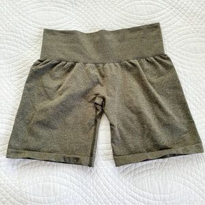 NVGTN Pro Seamless Shorts